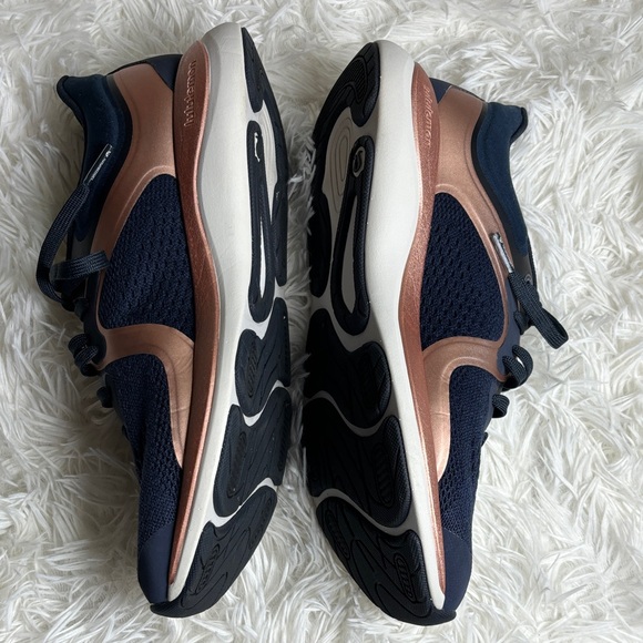 Lululemon Chargefeel Low Womens Workout Shoe - Picture 3 of 8